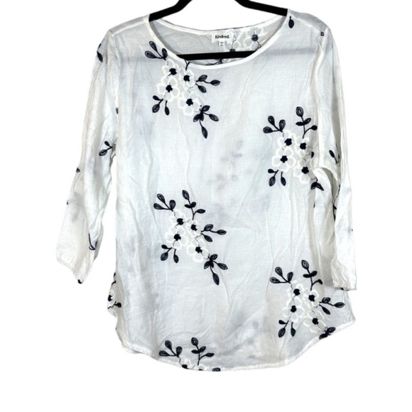 Kindred White Navy Floral Embroidered Gauzy 3/4 Sleeve Blouse Size XL - Picture 2 of 3